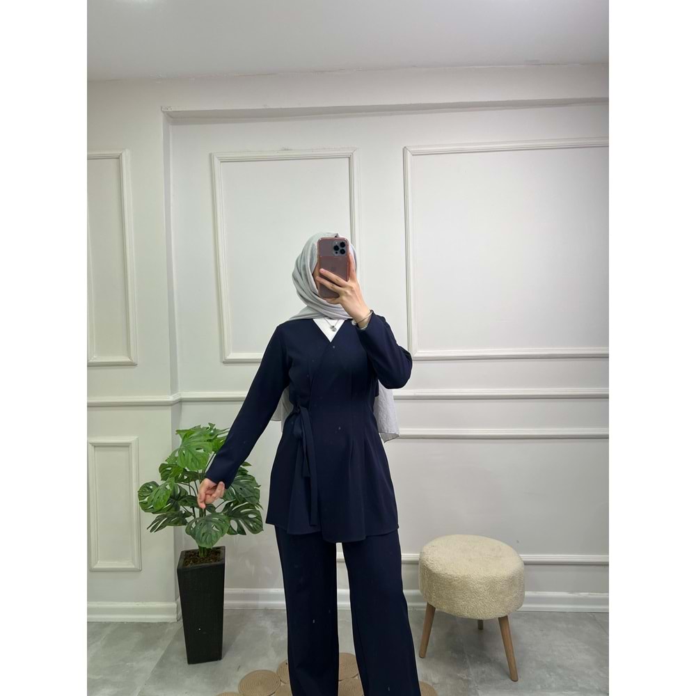 0482 PENSLİ BAĞLAMALI TAKIM