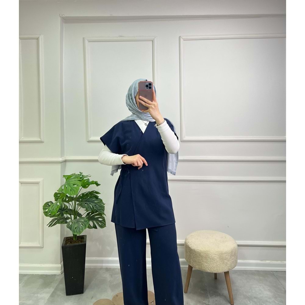 0483 YAN BAĞLAMALI YELEKLİ TAKIM