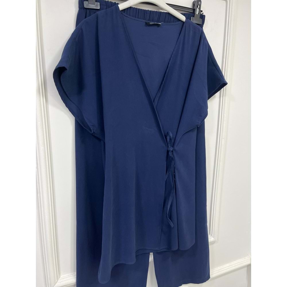 0483 YAN BAĞLAMALI YELEKLİ TAKIM