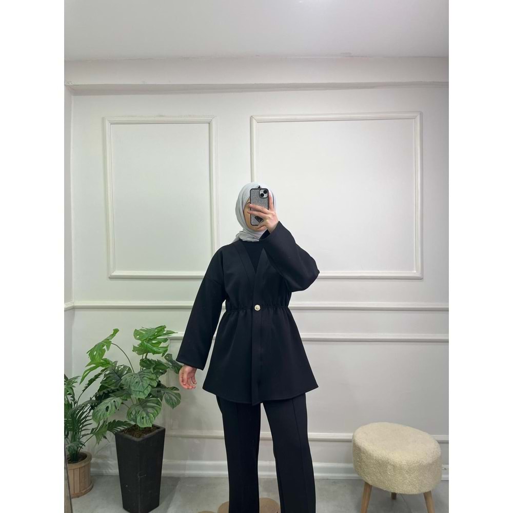 22003 ÖNÜ DÜĞMELİ BELİ LASTİK TAKIM