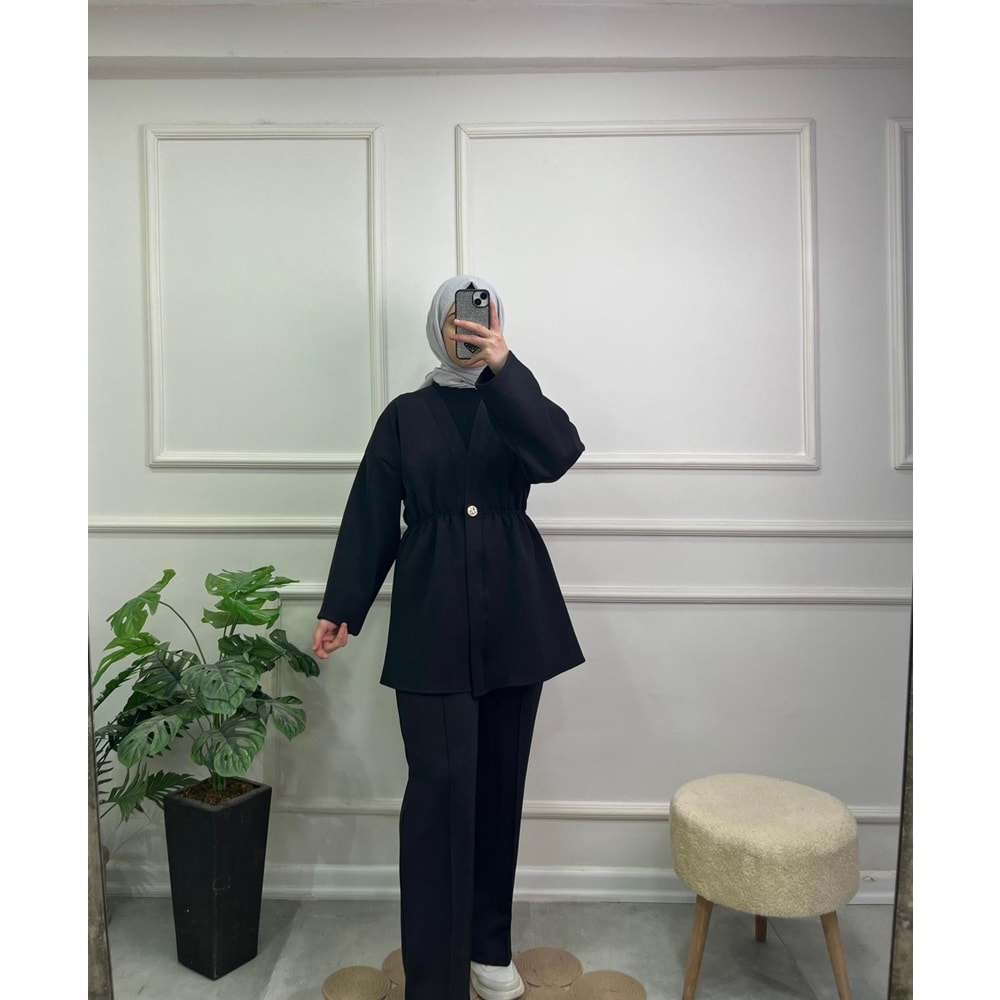 22003 ÖNÜ DÜĞMELİ BELİ LASTİK TAKIM