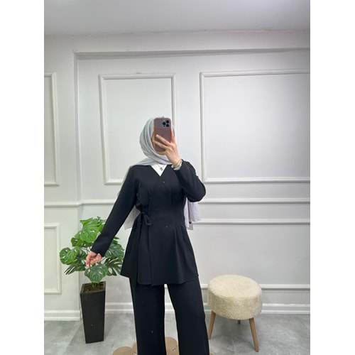 0482 PENSLİ BAĞLAMALI TAKIM