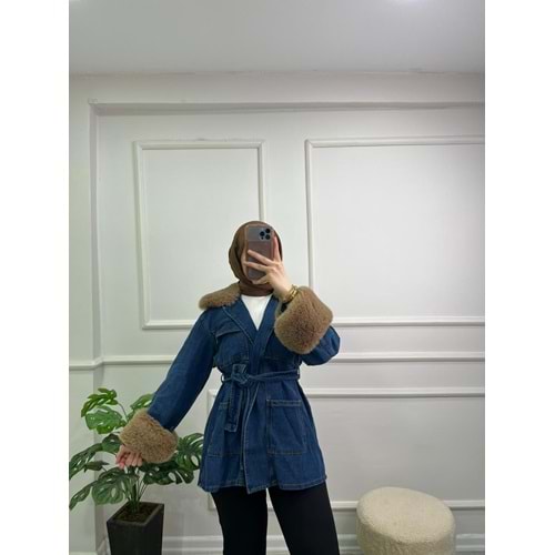 5225 YAKASI VE KOLU KÜRKLÜ KOT CEKET