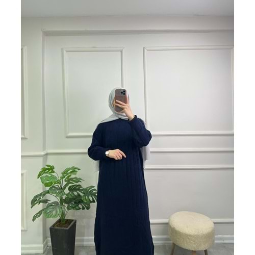 7199 FİTİLLİ YIRTMAÇLİ UZUN TRİKO ELBİSE