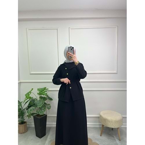 0094 ÇAPRAZ DÜĞMELİ ETEKLİ TAKIM